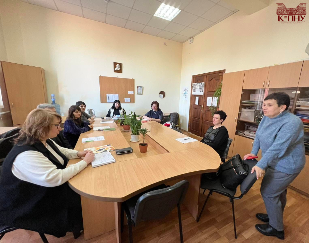 Навчально-науковий-інститут-української-філології-та-журналістики